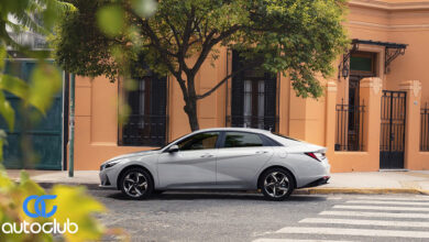 2024-Hyundai-Elantra-HD