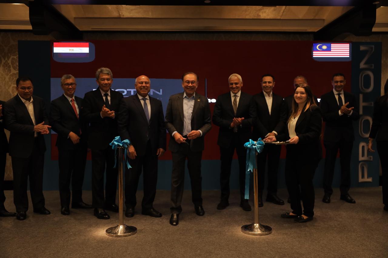 مصنع- عز -العرب -السويدي- بروتون -للسيارات
